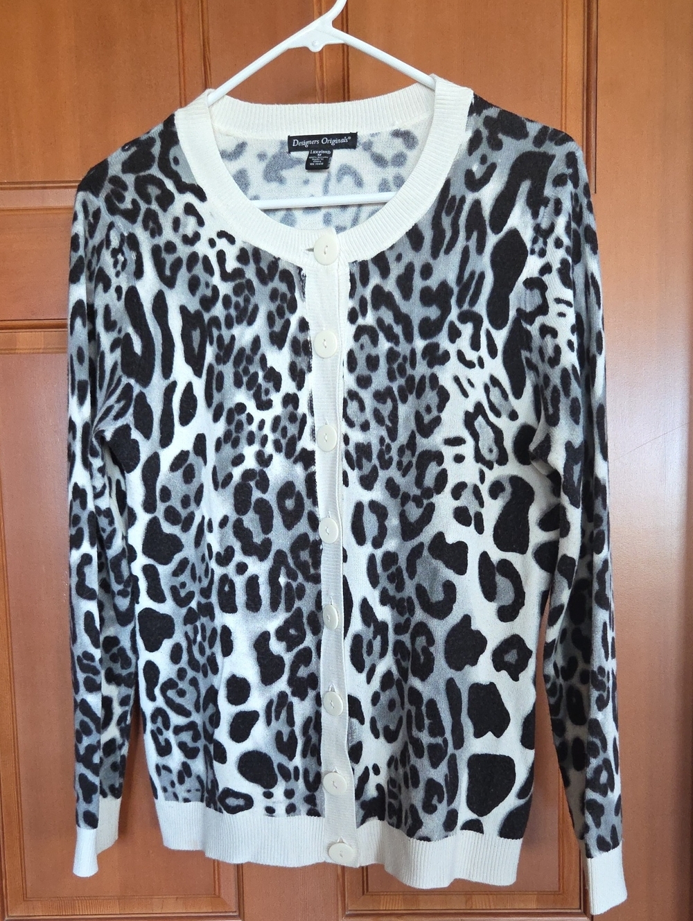 Designers Originals Black and White Leopard Print Cardigan M PP19 L25